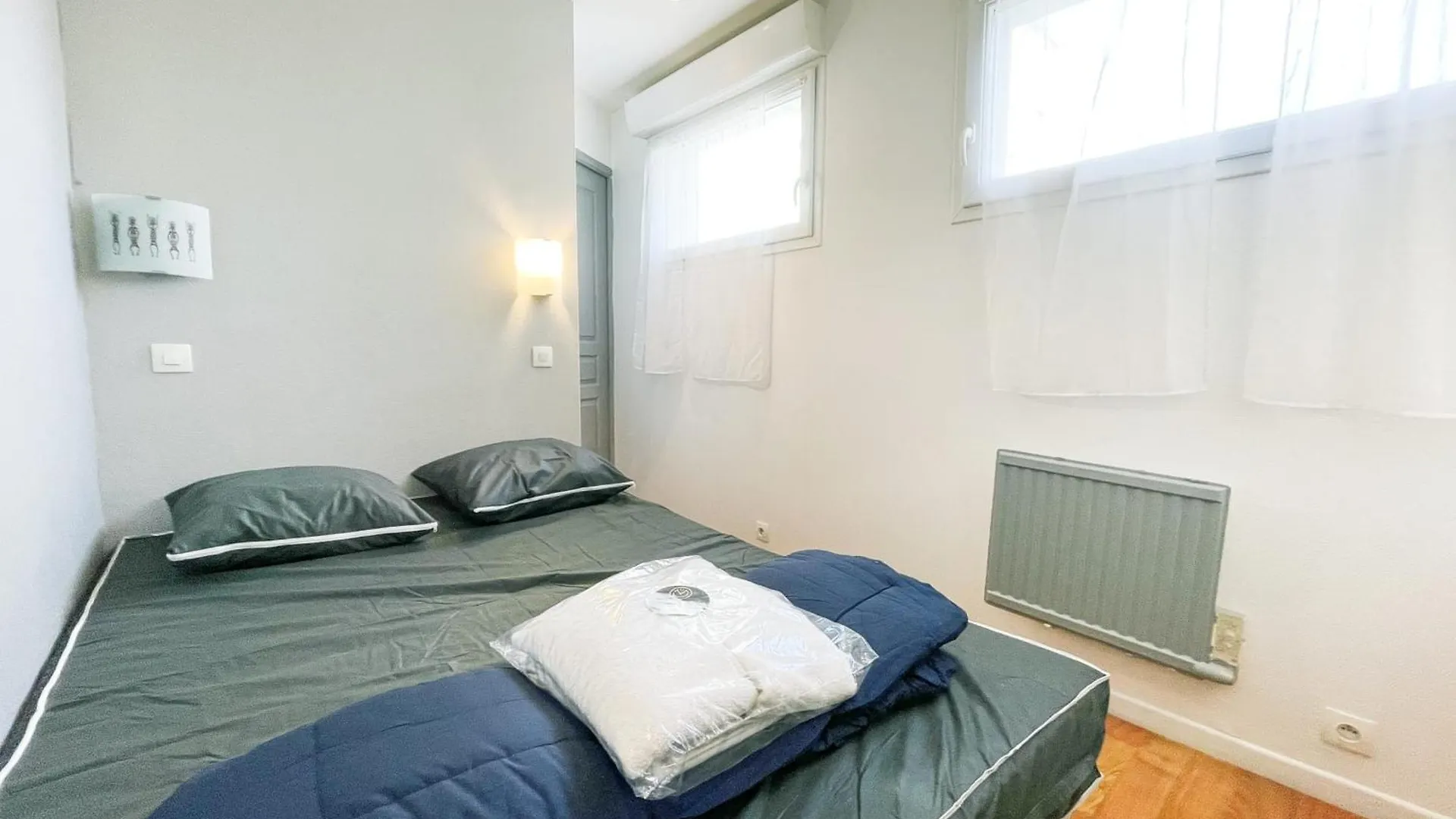 #C2 The Vallier Vallier Liberation Tram Bus Apartment Grenoble